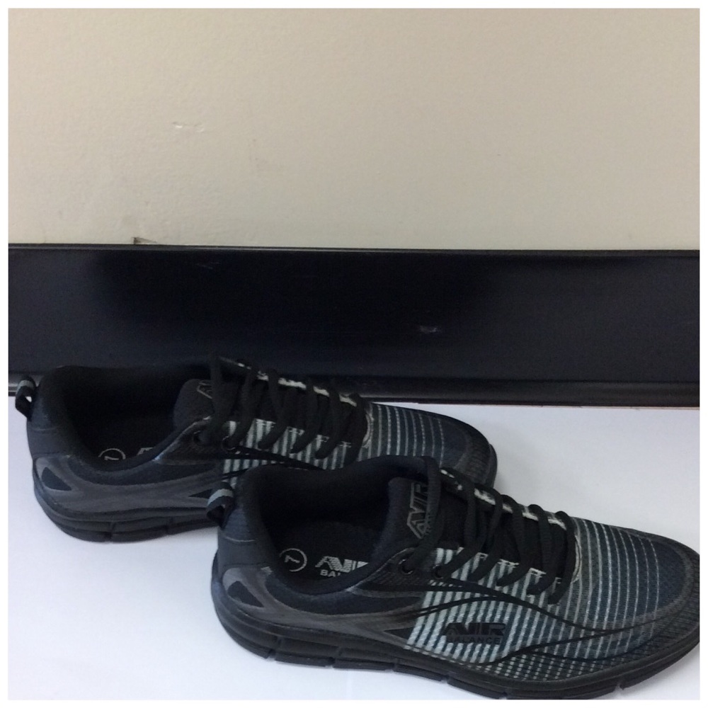 Air Balance Sneakers. Light weight - Picture 3 of 7